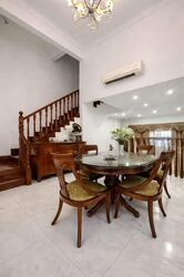 Flora Road (D17), Terrace #570576361